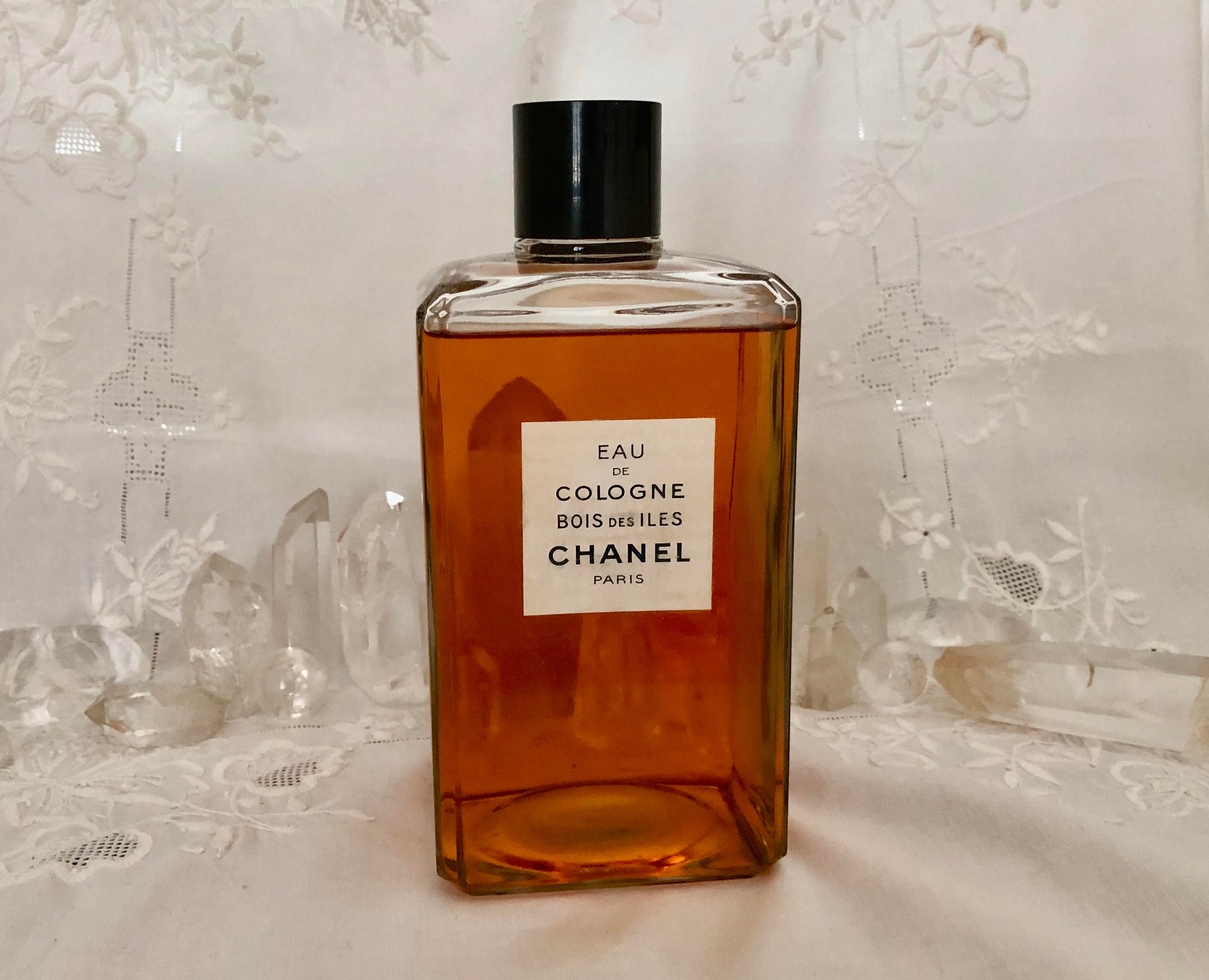 Vintage CHANEL Bois des Îles review