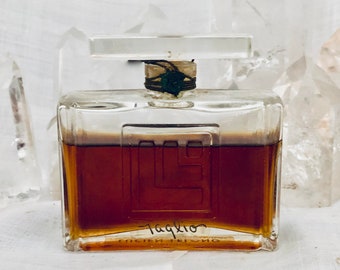 Lucien Lelong, Taglio, 'Styling', 45 ml. or 1.5 oz. Flacon, Parfum Extrait, 1943, Paris, France ..