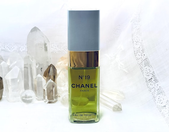 Chanel, No. 19, 100 ml. or 3.51 oz. Flacon, Eau de Toilette Spray, 1970, 1985, Paris, France ..