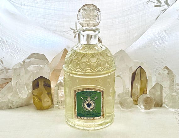 Guerlain, Véritable Eau de Cologne Impériale, 240 ml. or 8 oz. Flacon, Flacon Abeilles, Bee Bottle, 1853, 1967, Paris, France ..