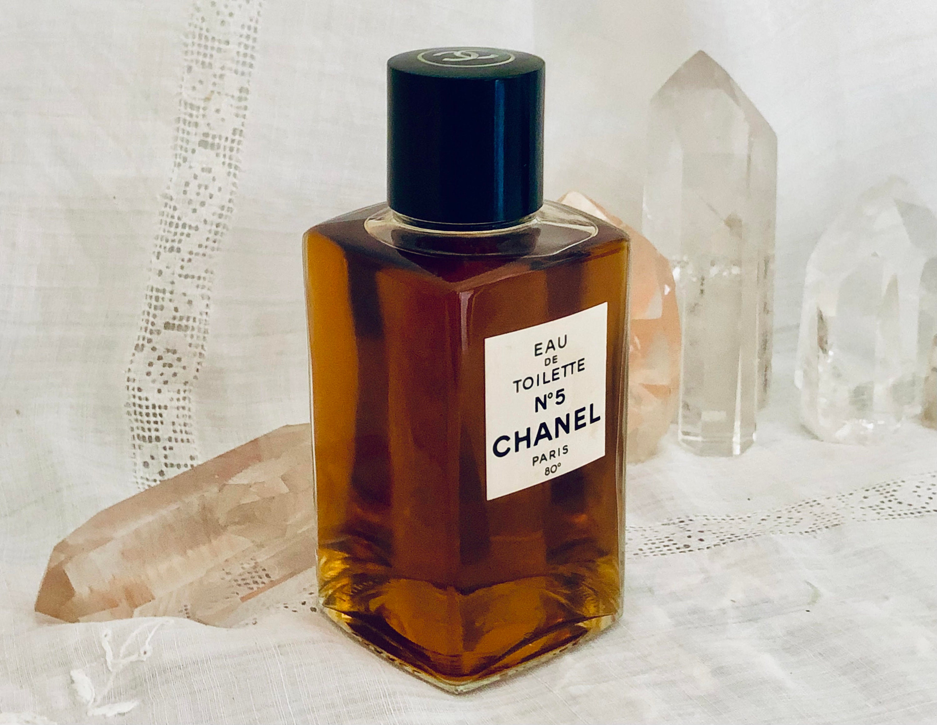 Chanel No 5 edc 246 ml. Rare, vintage 1960. Sealed bottle. Box without