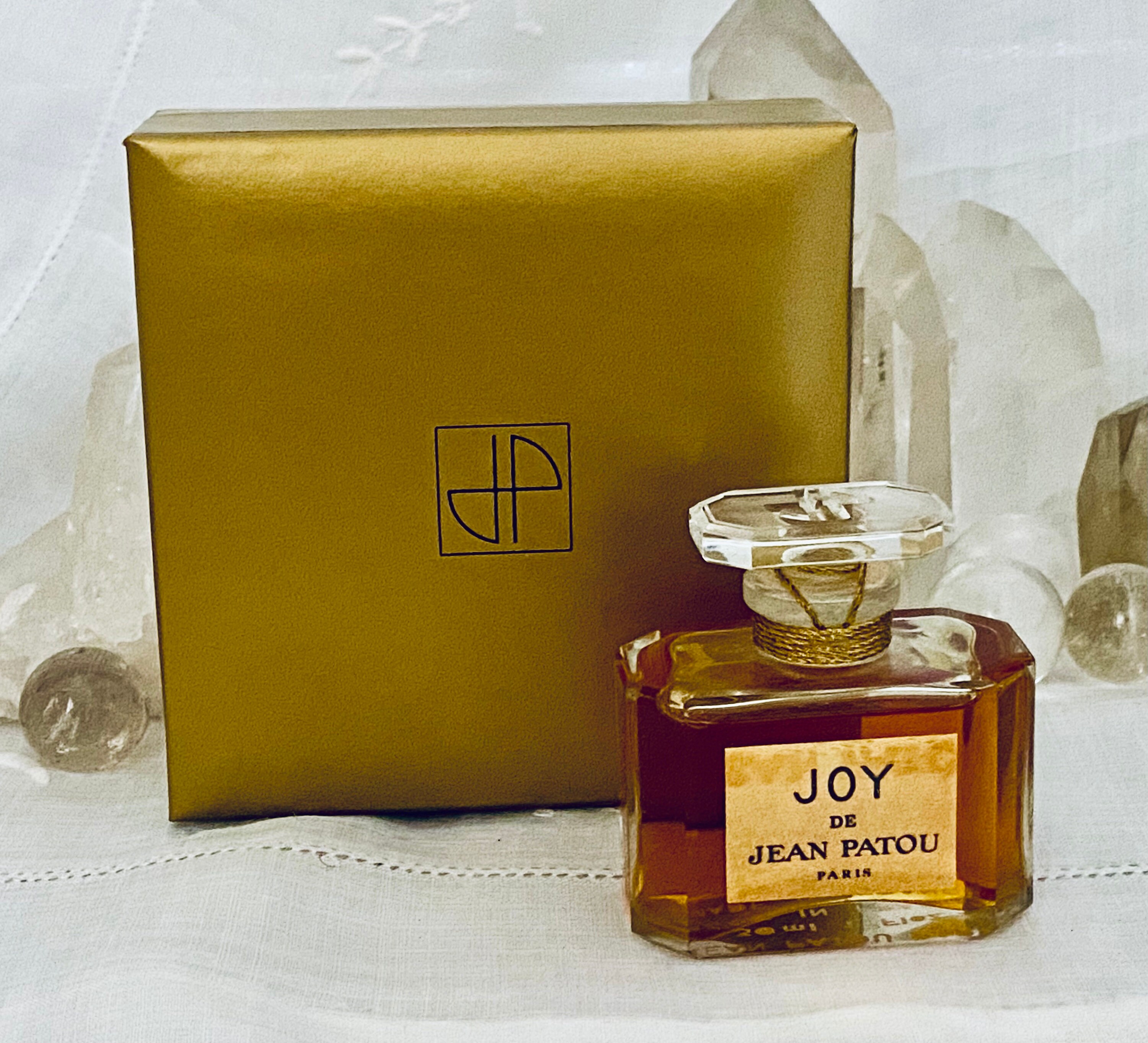 JEAN PATOU JOY 30ml ゴールドパッケージ 未使用品 未開封 JEAN PATOU EAU DE JOY 30ml 香水 廃盤品 箱付き - メルカリ