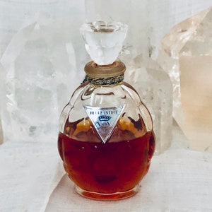 Vigny, Heure Intime, &#39;Intimate Hour&#39;, 30 ml. or 1 oz. Flacon, Parfum Extrait, 1933, Paris, France ..