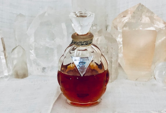 Vigny, Heure Intime, 'Intimate Hour', 30 ml. or 1 oz. Flacon, Parfum Extrait, 1933, Paris, France ..