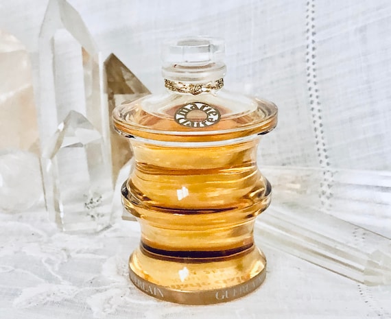 Guerlain, Marie Claire, 30 ml. or 1 oz. Flacon, Parfum Extrait, Flacon Tonnelet, Edition Limitee, Pochet et du Corval, 1996, Paris, France .