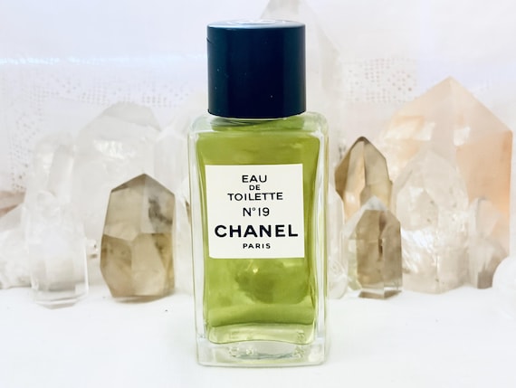 Chanel, No. 19, 100 ml. or 3.51 oz. Flacon, Eau de Toilette, 1970, Paris, France ..