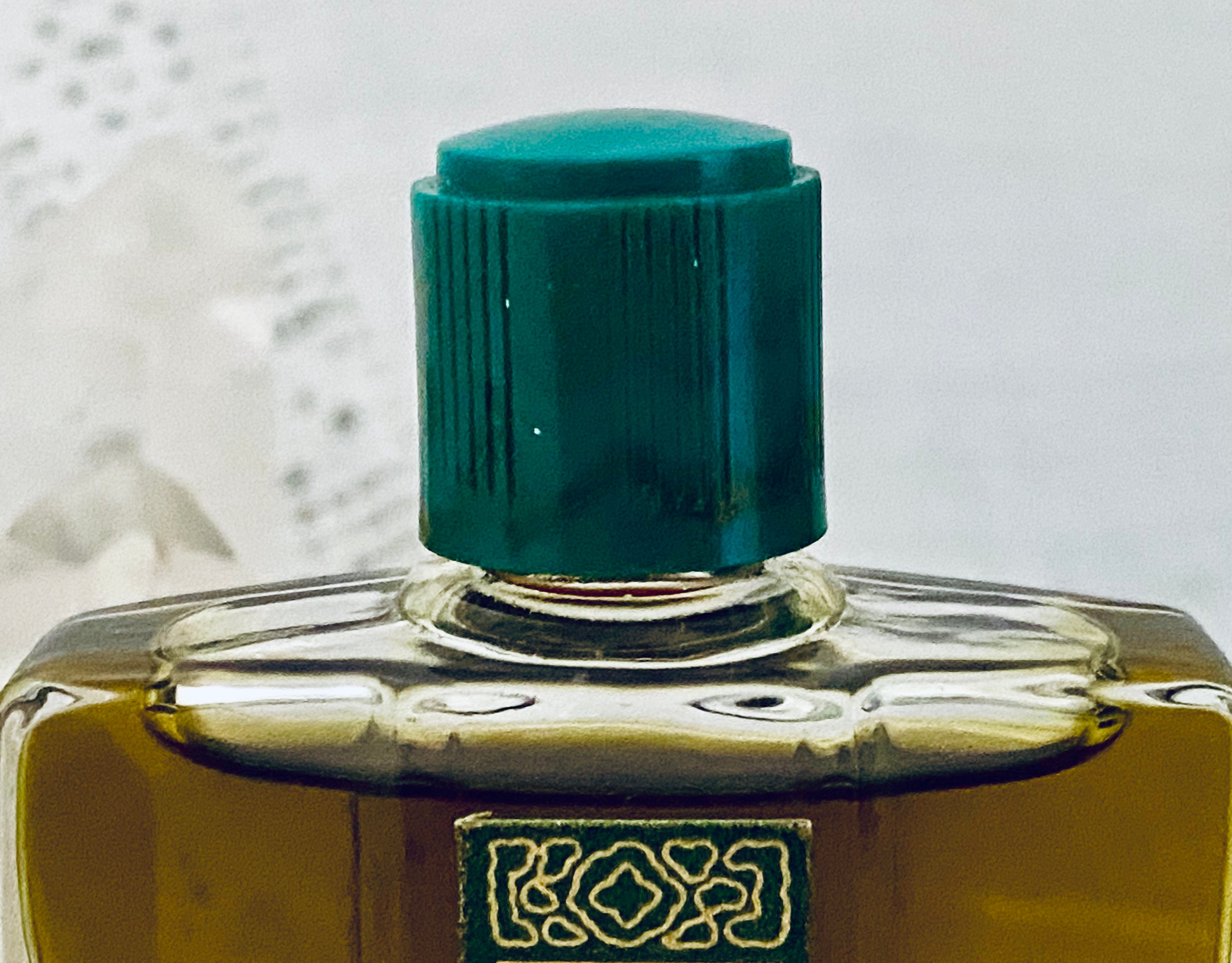 Coty, Emeraude, 'emerald', 18 Ml. or 0.59 Oz. Flacon, Parfum