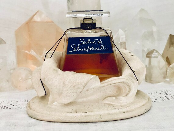 Schiaparelli Salut 30 Ml. or 1 Oz. Flacon Parfum Extrait -  Sweden
