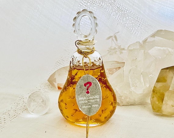 Fragonard, Le Point d'Interrogation, Question Mark, 30 ml. or 1 oz. flacon, Eau de Toilette, Flacon de Poire, 1926, 1950, Paris, France ..