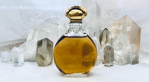 Caron, Or et Noir, 'Gold and Black', 70 ml. or 2.39 oz. Flacon, Parfum Extrait, 1949, Paris, France ..
