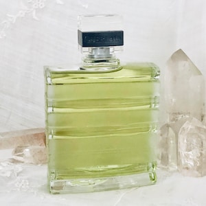 Guerlain, Vetiver, 200 ml. or 6.76 oz. Flacon, Eau de Toilette, Flacon de Voyage, 1960, 2000, Paris, France ..