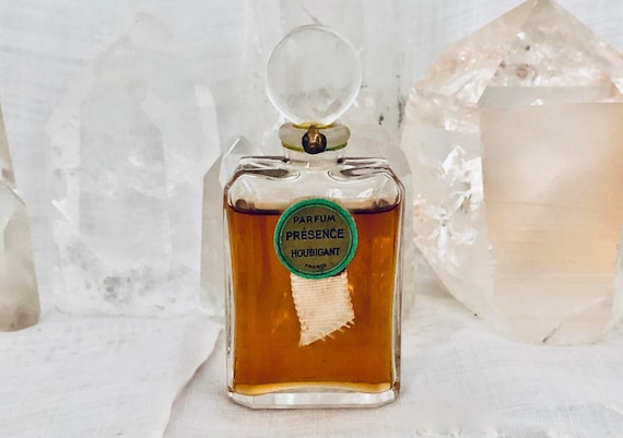 Houbigant, Présence, 'Presence', 15 ml. or 0.5 oz. Flacon, Parfum Extrait, 1929, Paris, France ..