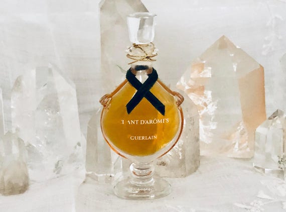 Guerlain, Chant d’Arômes, Chant d'Aromes, 'Song of Scent', 15 ml. or 0.5 oz. Flacon, Parfum Extrait, Pochet et du Courval, 1969, Paris, Fran