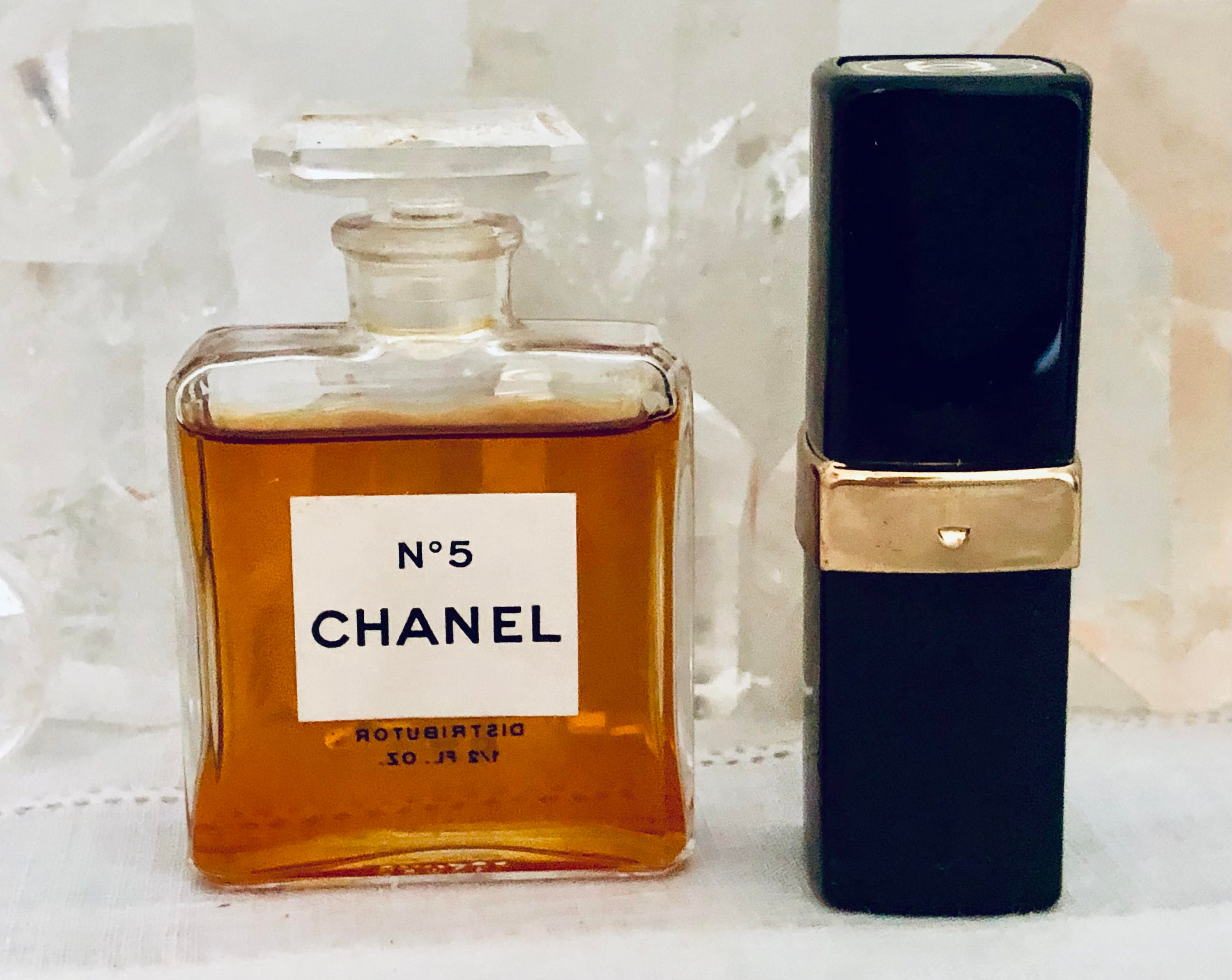 Chanel No. 5 Coffret Set 15 Ml. or 0.5 Oz. Flacon Parfum 