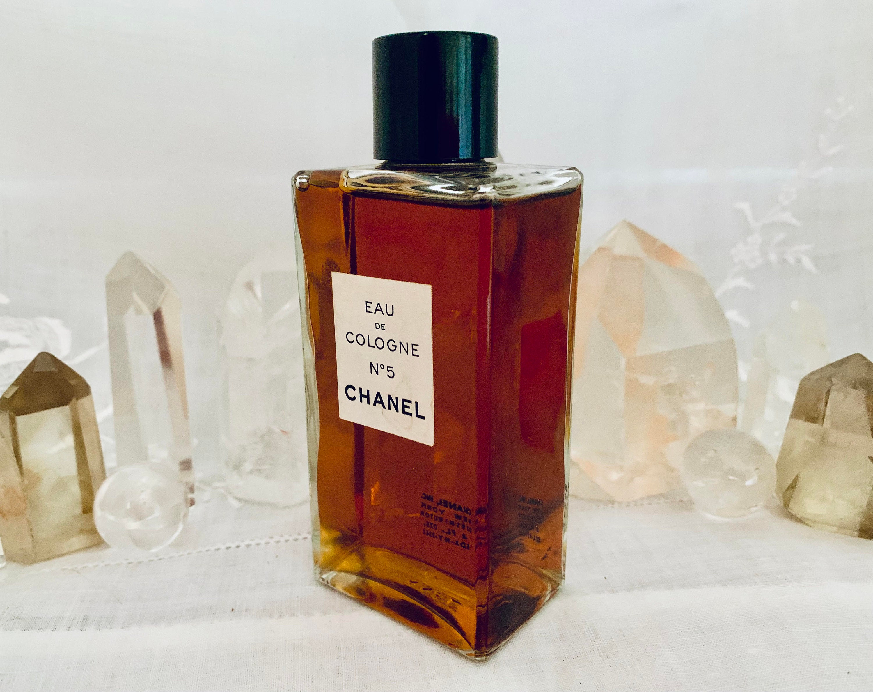 CHANEL Eau de Cologne No.5 ヴィンテージ広告1960年 Chanel No. 5 Perfume Cologne Bottle Ad Vintage 1957 Magazine
