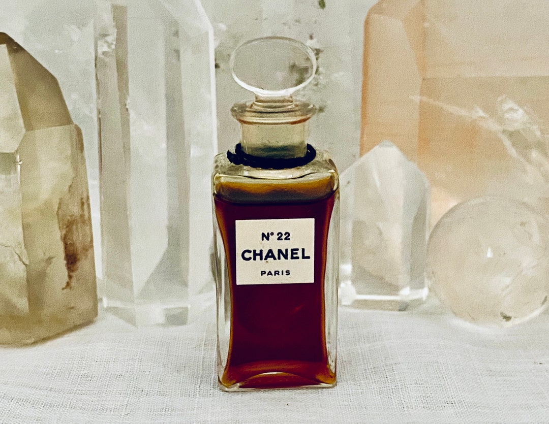 Chanel, No. 22, 7.5 Ml. or 0.25oz. Flacon, Eau De Toilette