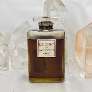 Molyneux, Le Chic, &#39;Chic&#39;, 50 ml. or 1.69 oz. Flacon, Parfum Extrait, 1927, Paris, France ..