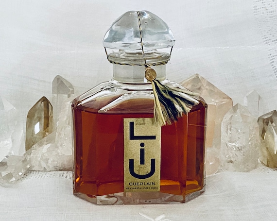 Guerlain, Liu, 250 ml. or 8.45 oz. Flacon, Parfum Extrait, Baccarat, Flacon Quadrilobe, 1929, 1960, Paris, France ..