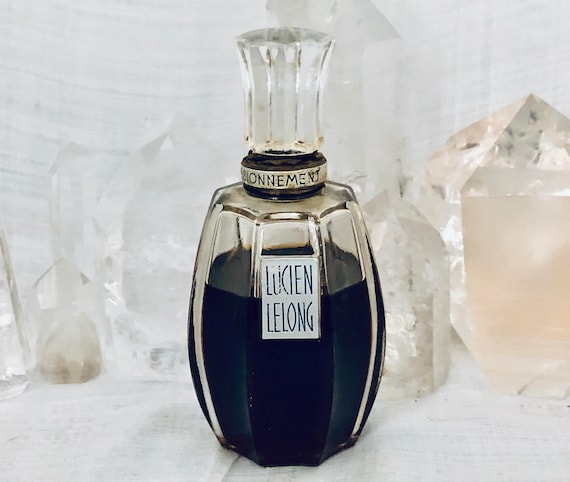 Lucien Lelong, Passionnement, 'Passionately', 50 mls. or 1.69 oz. Flacon, Parfum Extrait, 1940, Paris, France ..