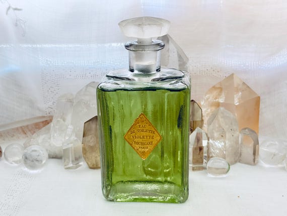 Houbigant, Violette, Violet, 250 mls. or 8.45 oz., Eau de Toilette, 1920, 1930, Paris, France ..