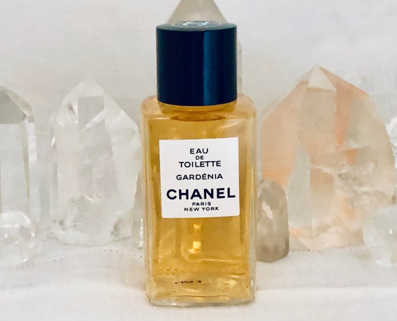 Chanel, Gardénia, Gardenia, 100 ml. or 3.3 oz. Flacon, Eau de Toilette, 1925, 1970, Paris, France ..
