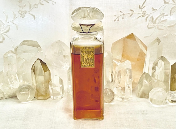 Coty, L'Aimant, 'Magnet', 120 ml. or 4 oz. Flacon, Eau de Toilette, Lalique, 1927, 1950, Paris, France ..