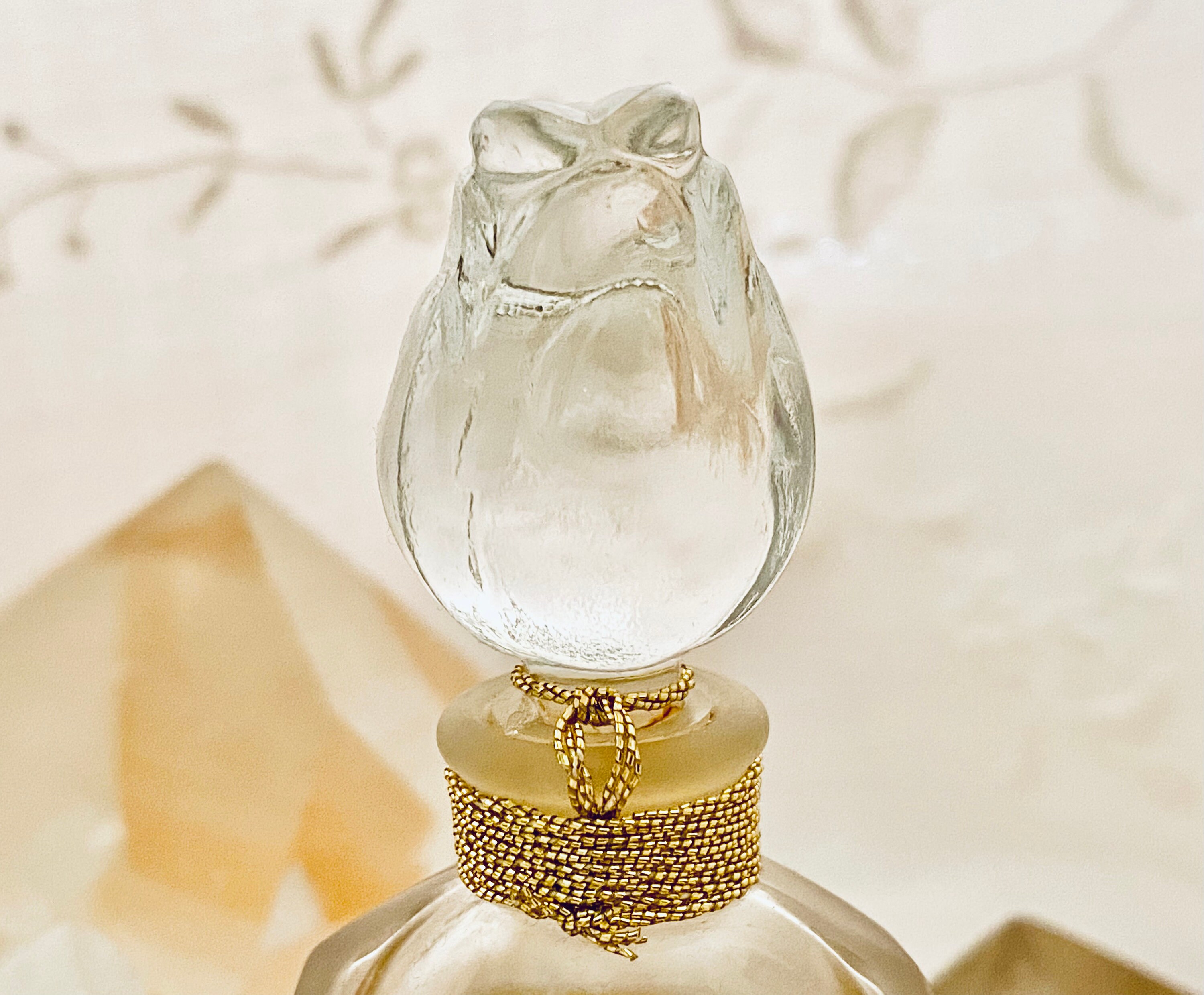 Guerlain, Shalimar, 15 Ml. or 0.5 Oz. Flacon, Parfum Extrait Guerlain, Shalimar, 15 Ml. or 0.5 Oz. Flacon, Parfum Extrait