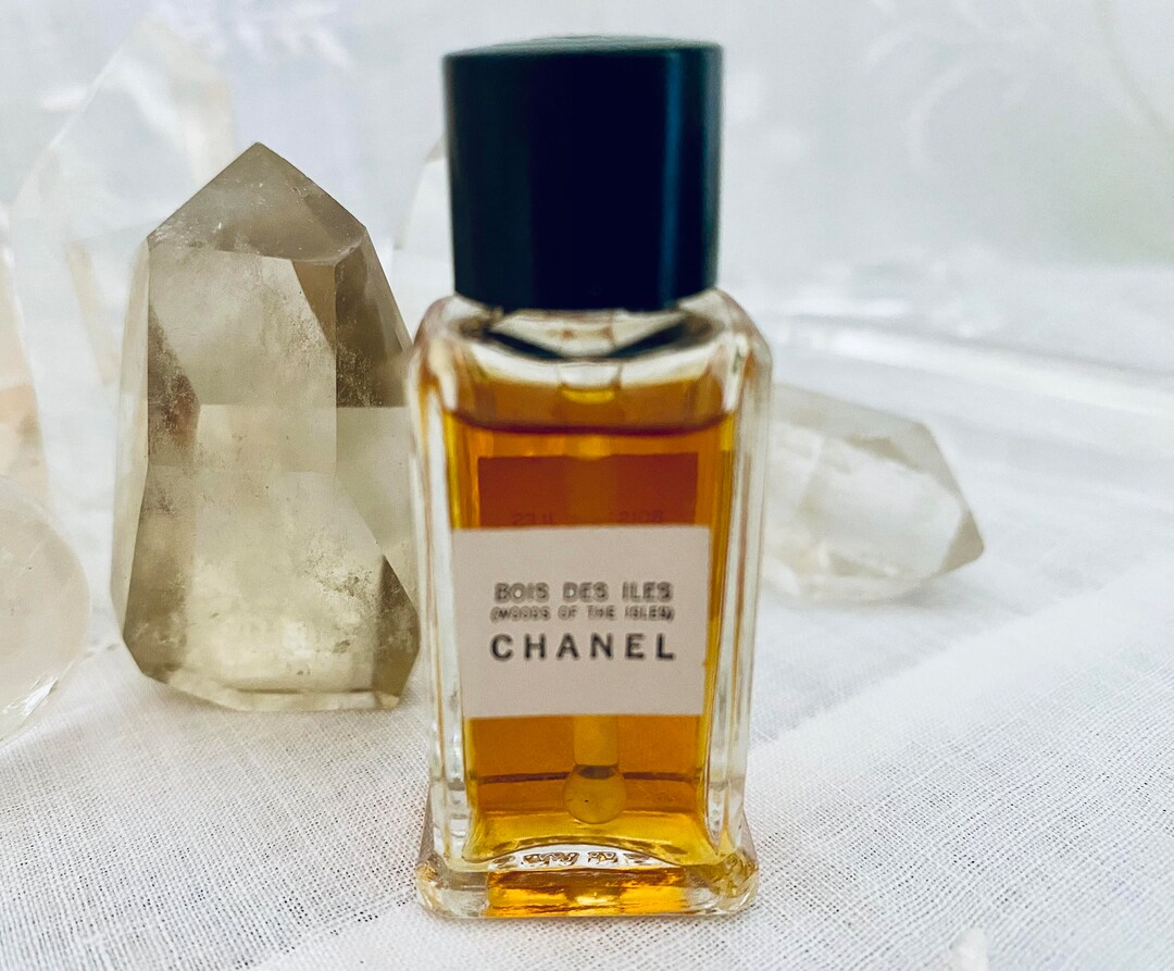 Chanel, Bois Des Iles, 'woods of the Isles', 7.5 Ml. or 0.25 Oz. Flacon