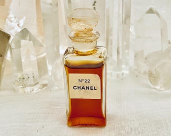 Chanel, No. 22, 7.5 Ml. or 0.25oz. Flacon, Eau De Toilette, 1923