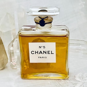 Chanel, No. 5, 30 ml. or 1 oz. Flacon, Parfum Extrait, 1921, 1924 - 1950, Paris, France ..