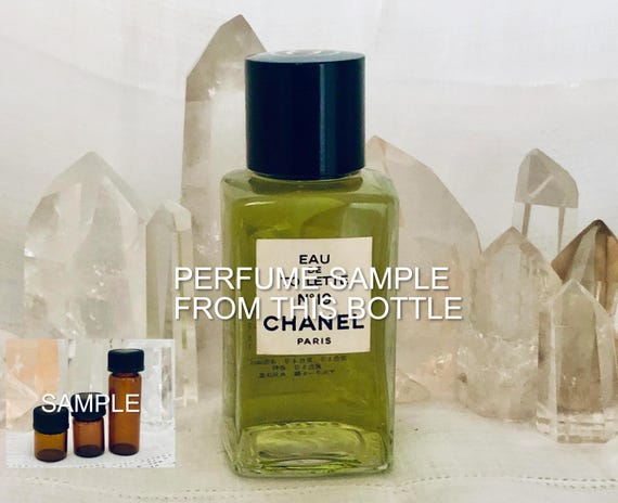 SAMPLE .. Chanel, No. 19, DECANTED SAMPLE from Flacon, Eau de Toilette, 1970, Paris, France ..
