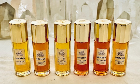 Le Galion, Coffret Set, Lily of the Valley, Gardénia, Jasmin, Sortilège, Bourrasque, Brumes, 6 x 3.7 ml. or 0.13 oz., 1937, 1950, Paris