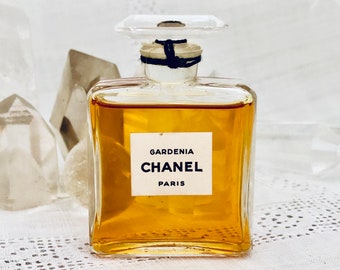 Chanel, Gardénia, Gardenia, 15 ml. or 0.25 oz. Flacon, Parfum Extrait,  1925, 1950, Paris, France ..