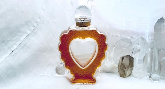 Nina Ricci, Coeur Joie, 'Joyful Heart', 60 ml. or 2 oz. Flacon, Parfum Extrait, Lalique, 1946, 1950, Paris, France ..