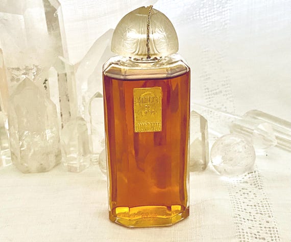 Coty, L'Aimant, 'Magnet', 55 ml. or 1.86 oz. Flacon, Parfum Extrait, Lalique, 1927, Paris, France ..