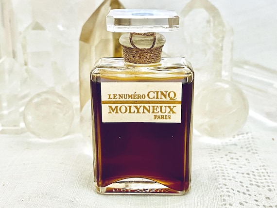 Molyneux, Le Numéro Cinq, 'Number Five', 7.5 ml. or 0.25 oz. Flacon, Parfum Extrait, 1928, 1940, Paris, France ..