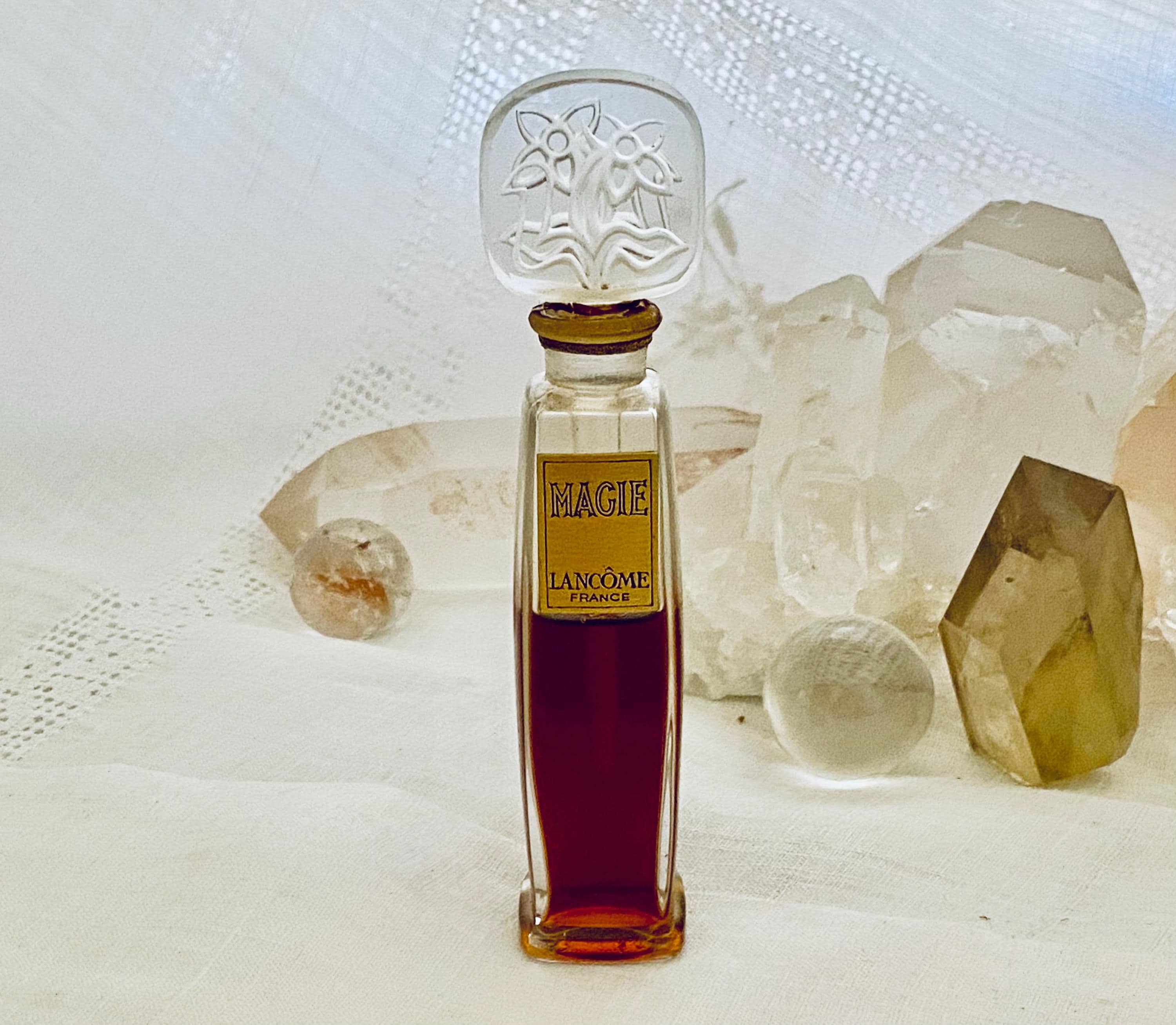 LANCOME マジー MAGIE ランコム　香水　ヴィンテージ　希少品　レア READ Vintage Lancome MAGIE Cologne Splash 2 oz perfume + BOX