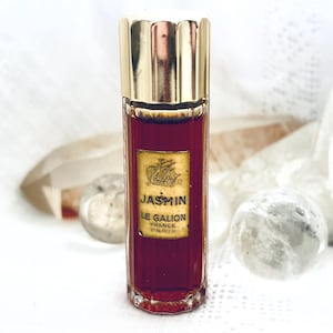 Jasmine Le Galion - Etsy