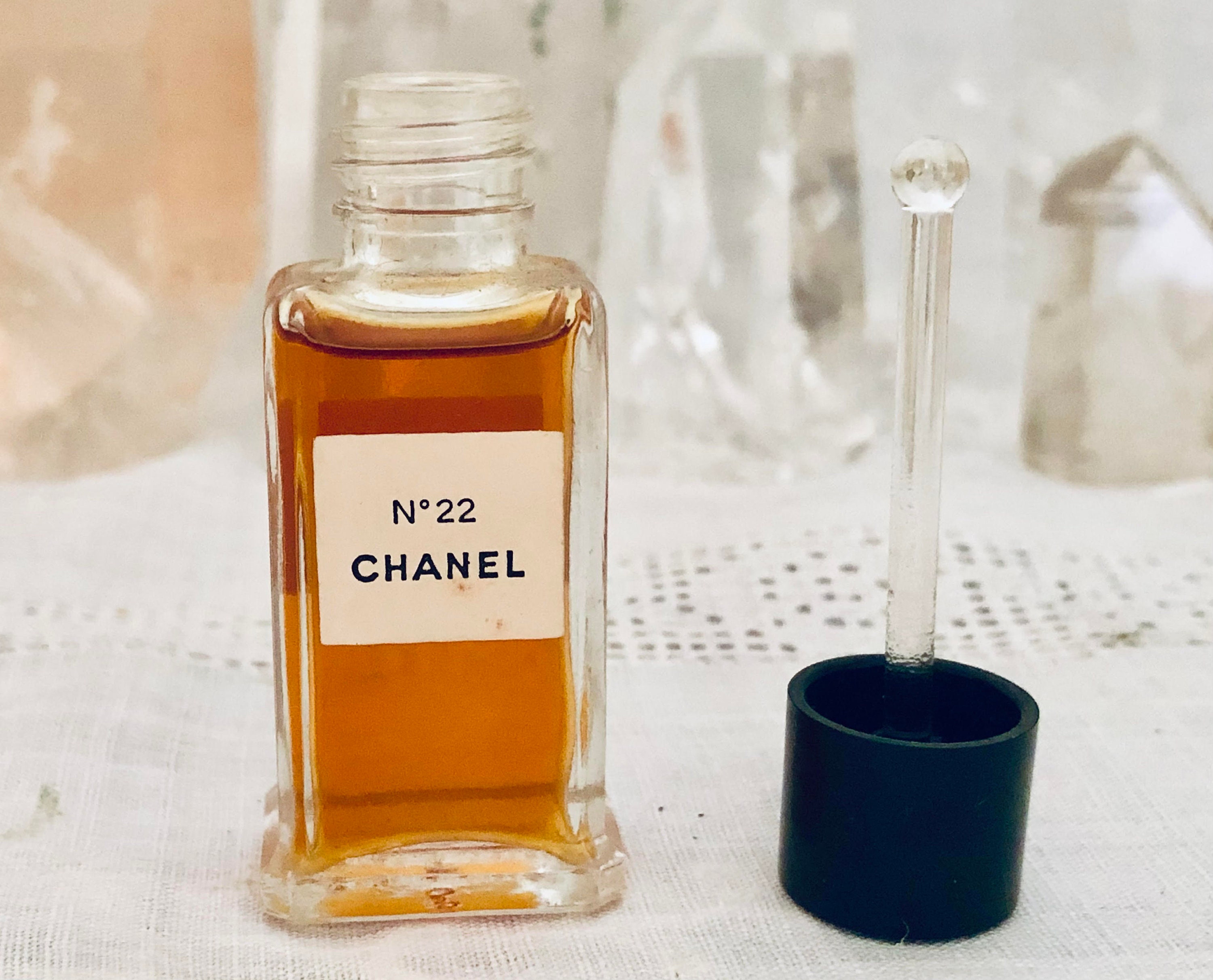 CHANEL N°22 N°22 LES EXCLUSIFS DE CHANEL – Eau de Parfum (EDP) - 6.8 FL