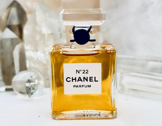 Chanel, No. 22, 7.5 ml. or 0.25oz. Flacon, Eau de Toilette, 1923, 1960, Paris, France ..