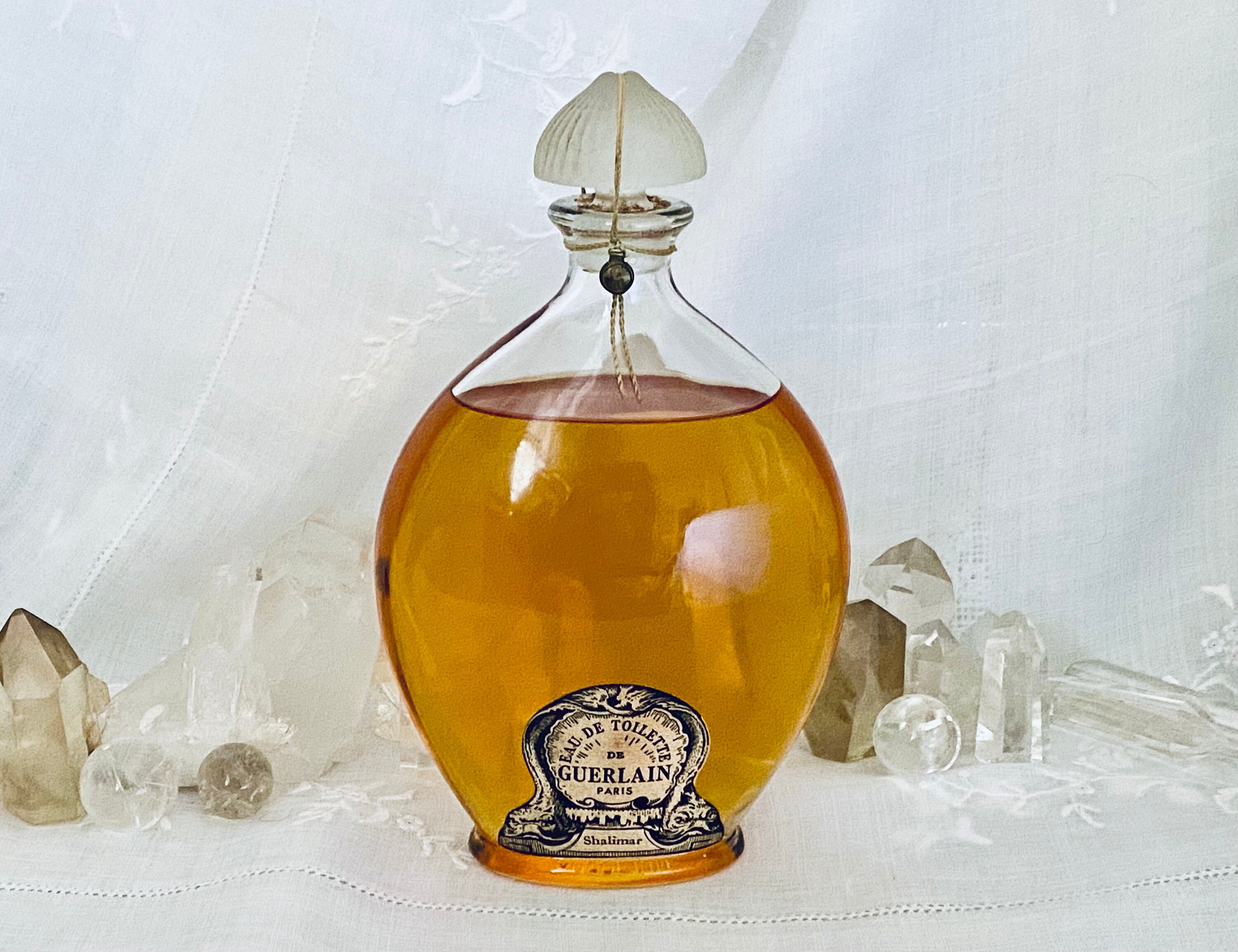 迫力の大瓶、SHALIMAR GUERLAIN EAU DE TOILETTE Guerlain Shalimar Women's Eau De Toilette Spray 3.1 Oz/93 Ml