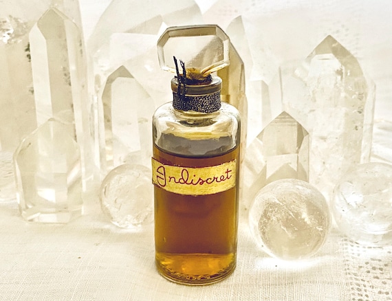 Lucien Lelong, Indiscret, 'Indiscreet', 15 ml. or 0.5 oz. Flacon, Parfum Extrait, 1935, Paris, France ..