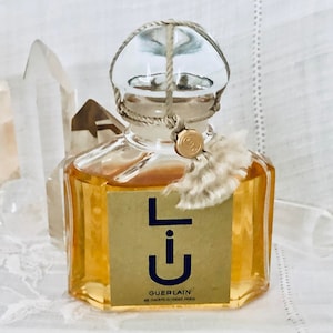 Guerlain, Liu, 60 ml. or 2.03 oz. Flacon, Parfum Extrait, 1929, Quadrilobe Flacon, Pochet et du Courval, Paris, France ..