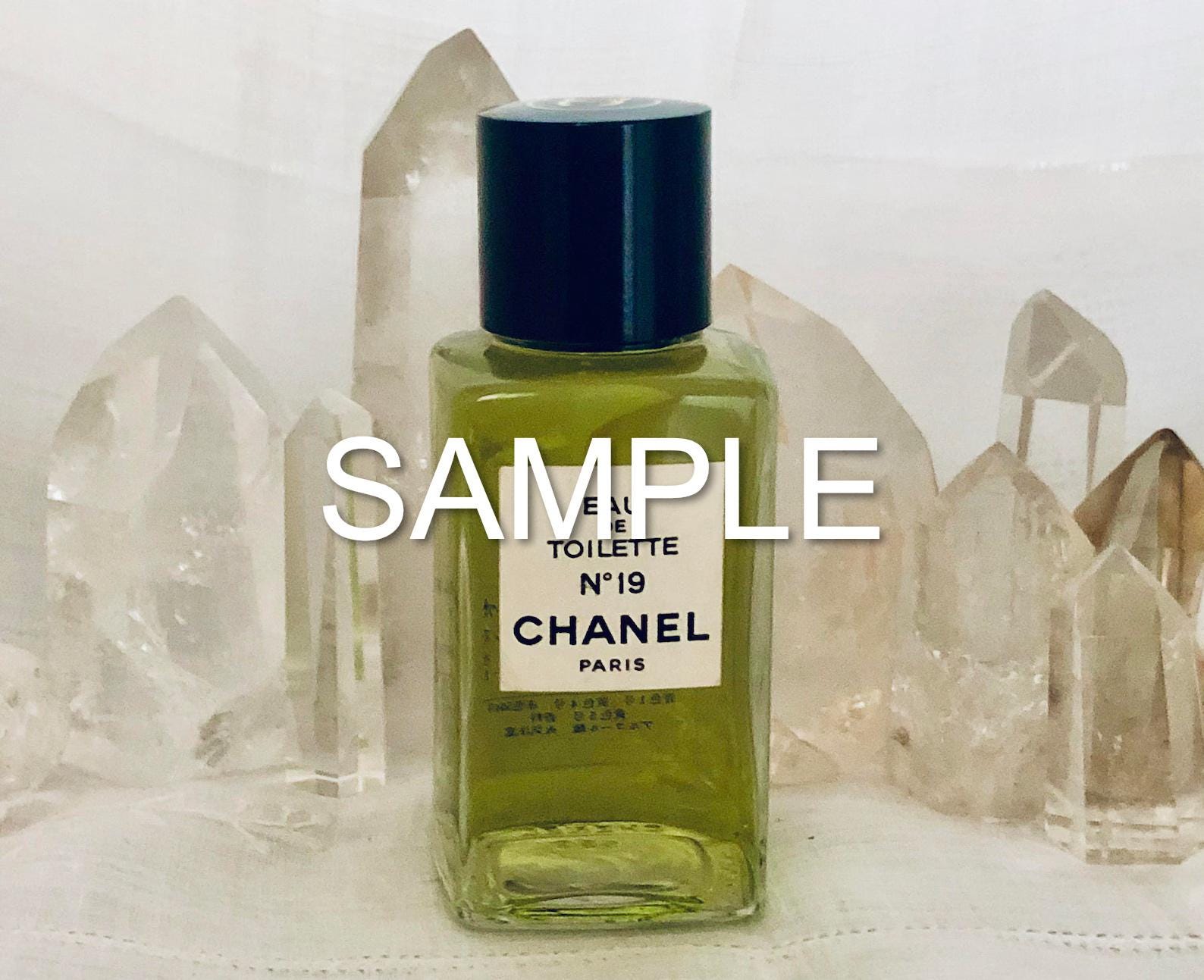 ★CHANEL 19 EDT ヴィンテージ かわいいボトル 30ml★ ☆CHANEL 19 EDT ヴィンテージ かわいいボトル 30ml☆