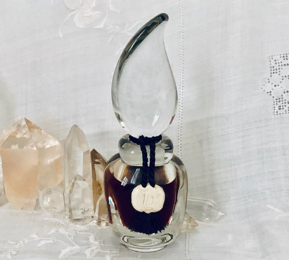Lubin, Nuit de Longchamp, 'The Night of the Longchamp Horse Race', 45 ml. or 1.5 oz. Flacon, Parfum Extrait, Orrefors, 1934, Paris, France .