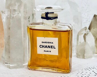 Chanel, Gardénia, Gardenia, 15 ml. or 0.25 oz. Flacon, Parfum Extrait,  1925, 1950, Paris, France ..