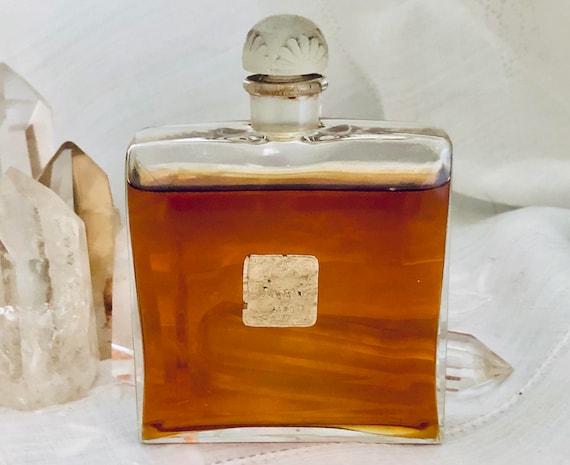 Fioret, Jasmin, 'Jasmine', 50 ml. or 1.76 oz. Flacon, Parfum Extrait, Lalique, 1924, Paris, France ..