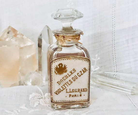 Oriza L Legrand, Doubles Violettes du Czar, 'Double Violets of the Czar' 40 ml. or 1.35 oz. Flacon, Parfum Extrait, 1862, 1930 Paris, France
