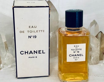 No. 19 Poudré by Chanel– Basenotes