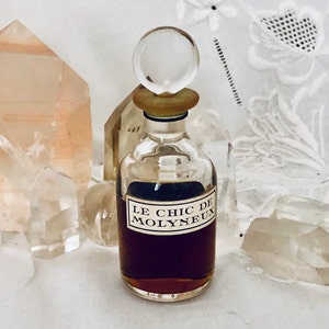 Molyneux, Le Chic, &#39;Chic&#39;, 30 ml. or 1 oz. Flacon, Parfum Extrait, Baccarat, 1927, Paris, France ..